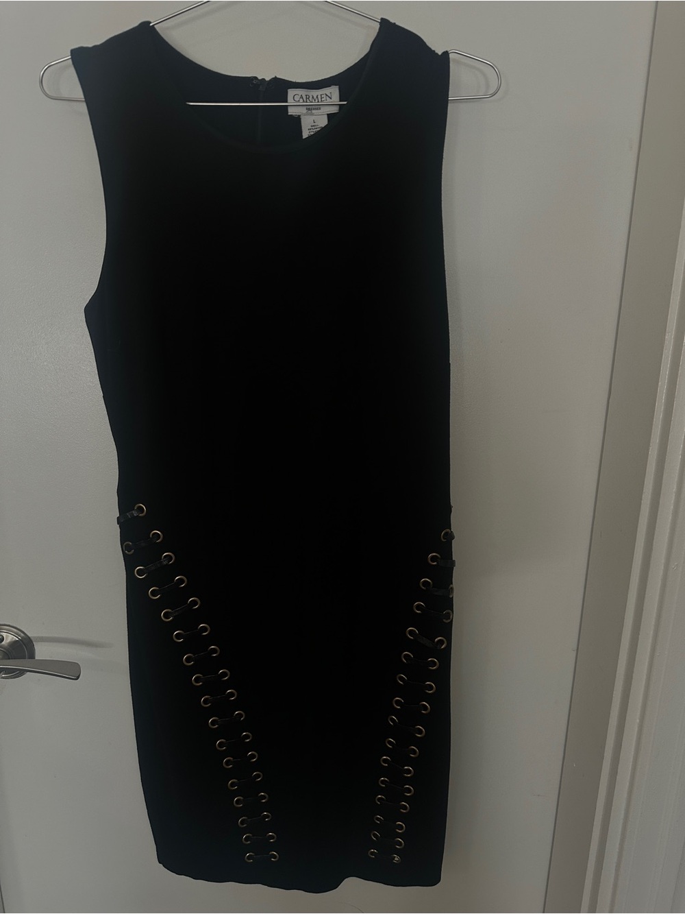 Carmen Marc Valvo Black Sleeveless Lace-Up Midi Sheath Dress